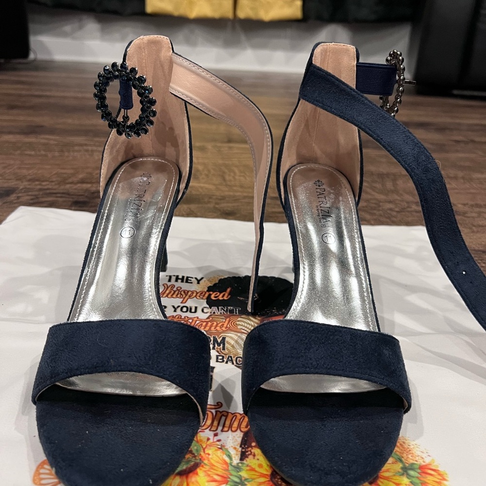 Elegant Navy Blue Heels